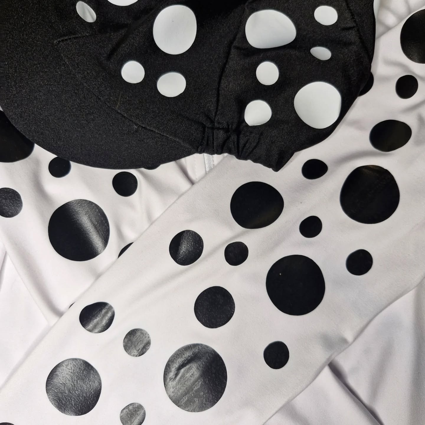 Spotburst Baselayer and Matching Hatsilk